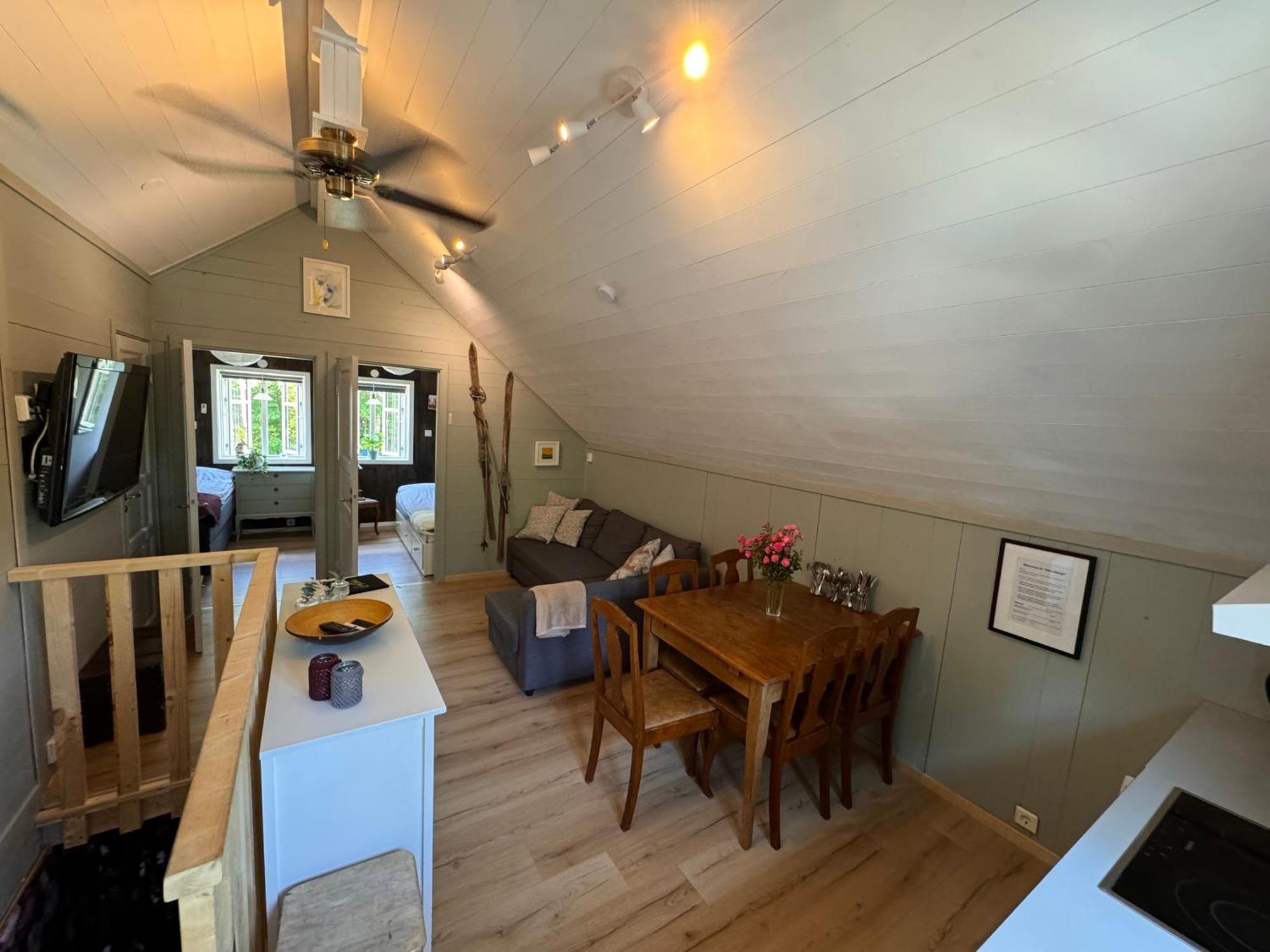 Villa Margit 2Nd Floor Apartment Tvååker エクステリア 写真